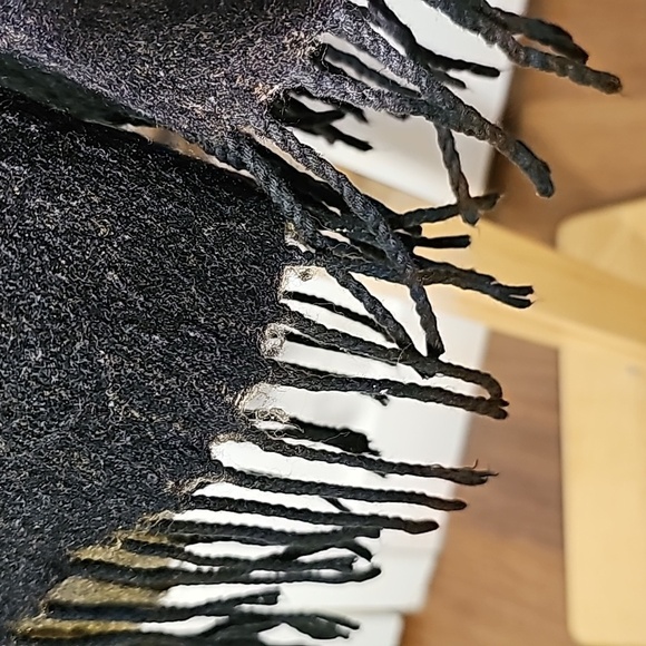 Large scarf made in Italy. Dark colors.Blue, purple, gold. 27" X 75" plus fringe - Picture 5 of 9